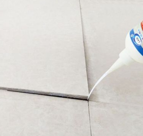 循化瓷砖空鼓维修公司分享卫生间瓷砖脱落的原因可能有以下几点